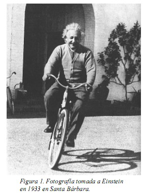 Einstein_en_bicicleta1real